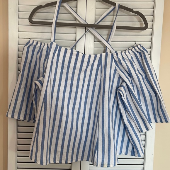 Woman’s off shoulder striped Tobi top - Picture 1 of 7